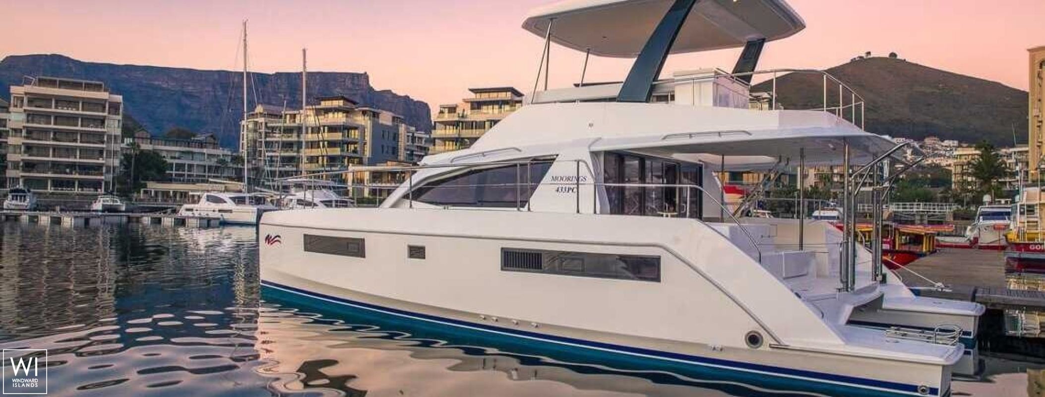 New horizon  Robertson & Caines Leopard Power 43 Exterior 6