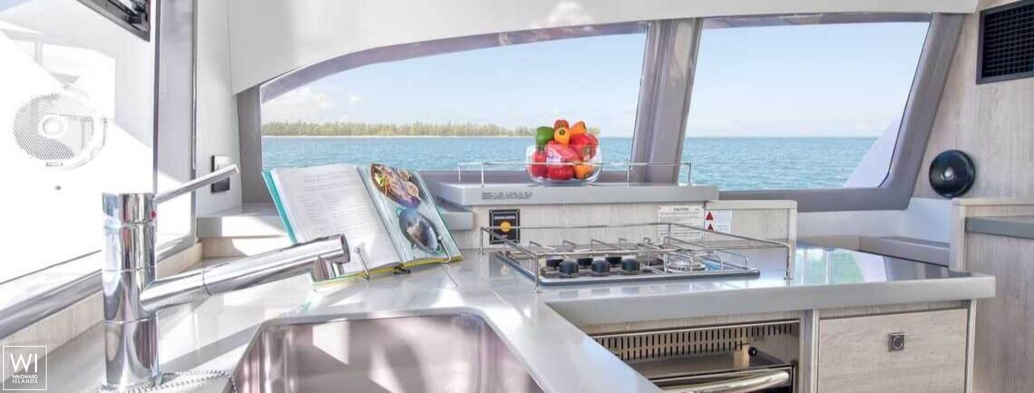 New horizon  Robertson & Caines Leopard Power 43 Interior 8