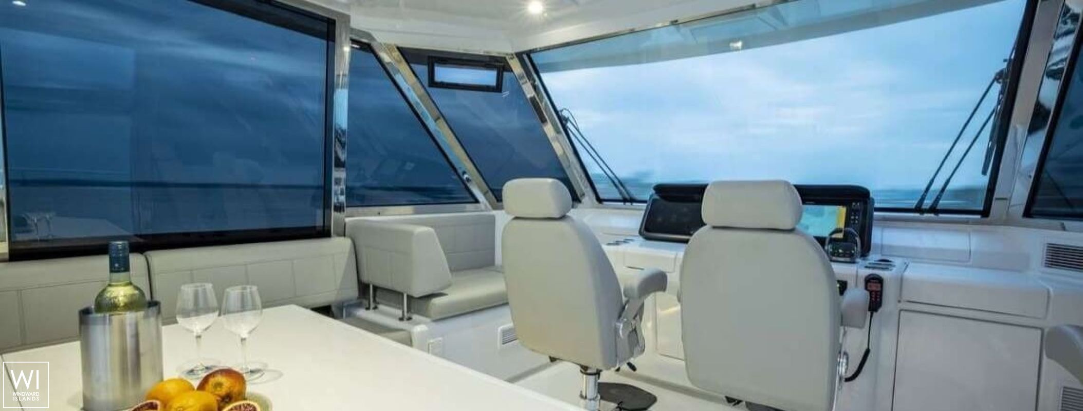 TIAMO  Aquila Powercat 54 Exterior 6