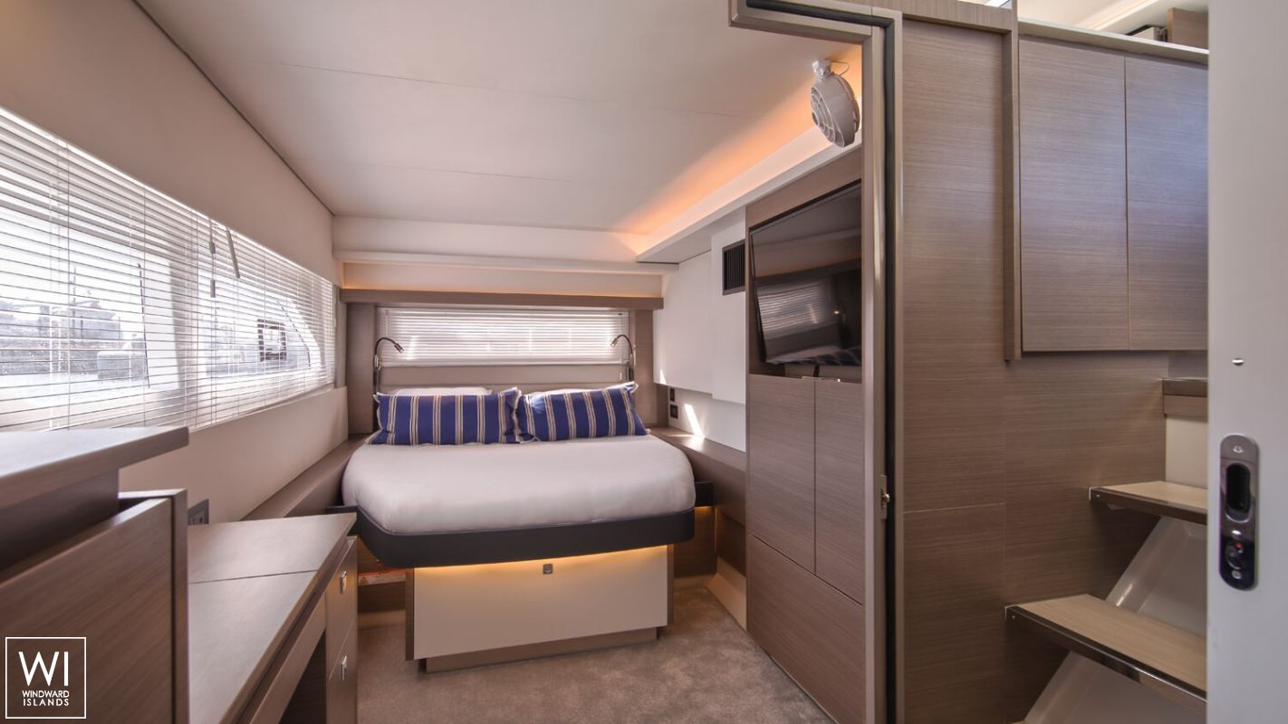 Leopard 53 Powercat Leopard Yachts Interior 9