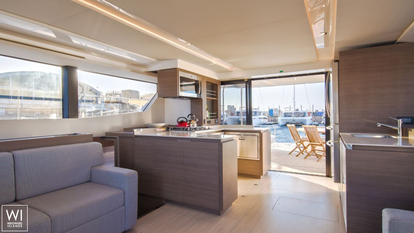 Leopard 53 Powercat Leopard Yachts Interior 11