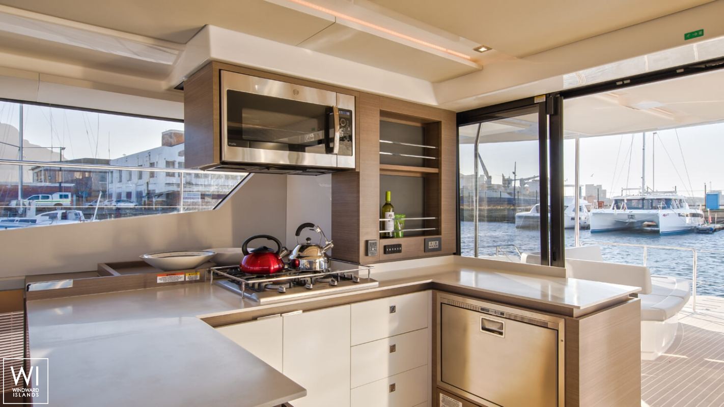 Leopard 53 Powercat Leopard Yachts Interior 4