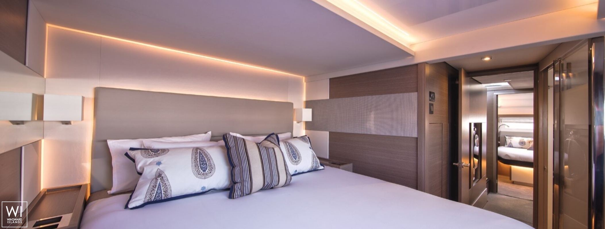 Leopard 53 Powercat Leopard Yachts Interior 2