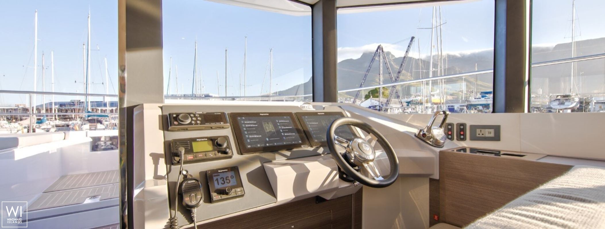Leopard 53 Powercat Leopard Yachts Interior 7