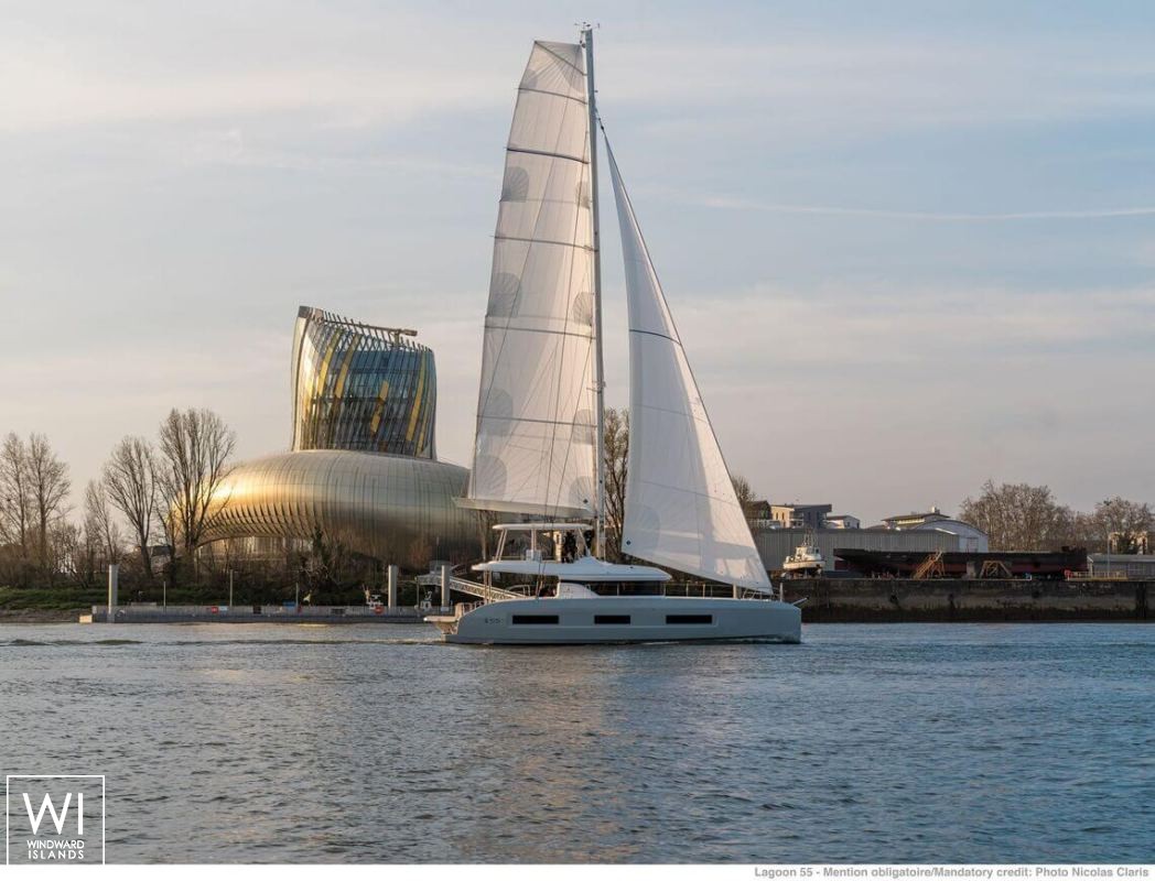 Lagoon 55 catamaran Charter