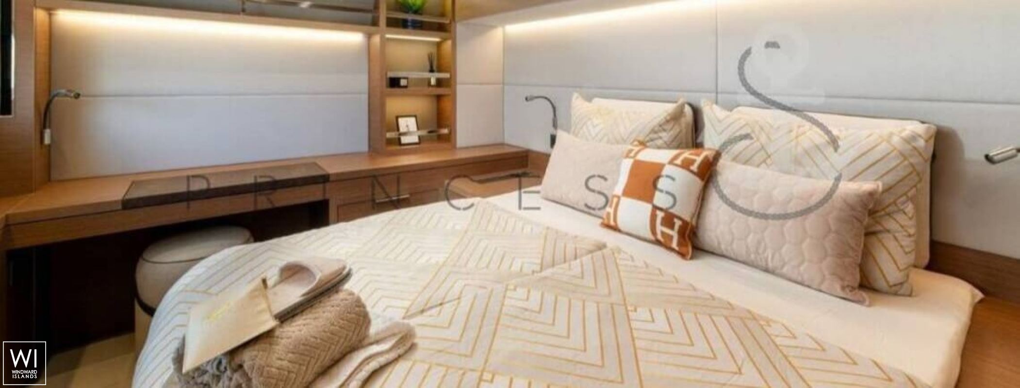 PRINCESS S  Lagoon Catamaran Lagoon 55 Interior 1