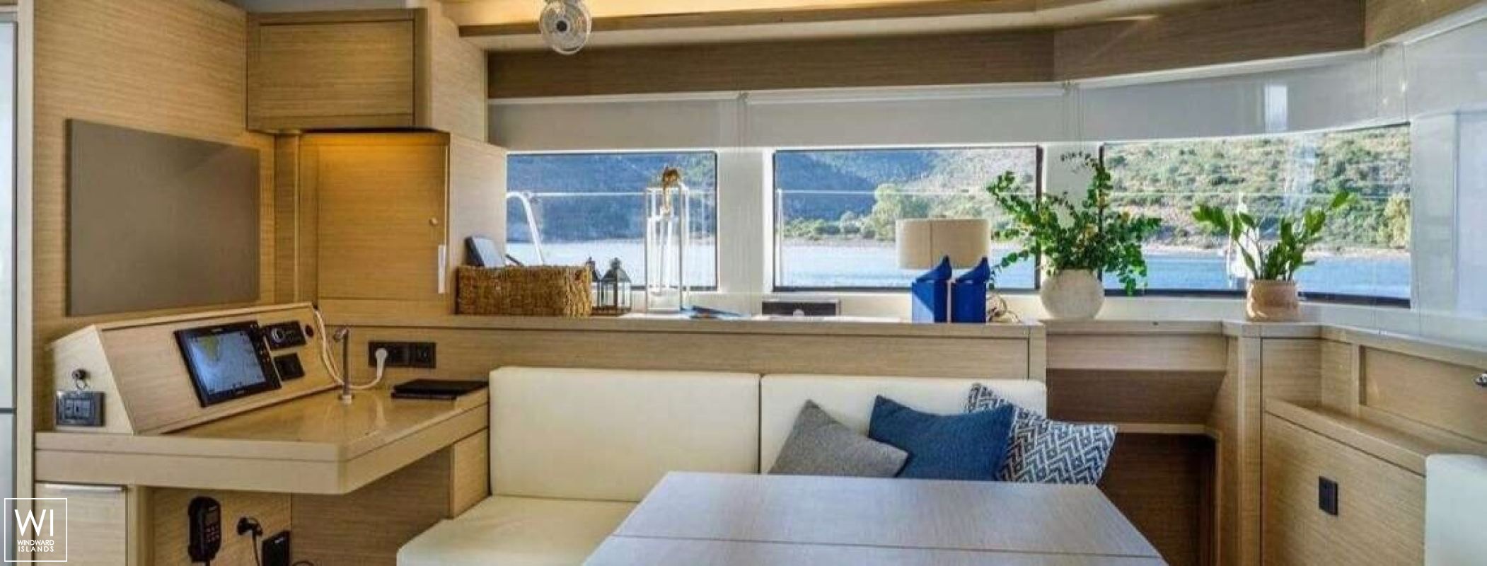 VALIUM 55  Lagoon Catamaran Lagoon 55 Interior 22