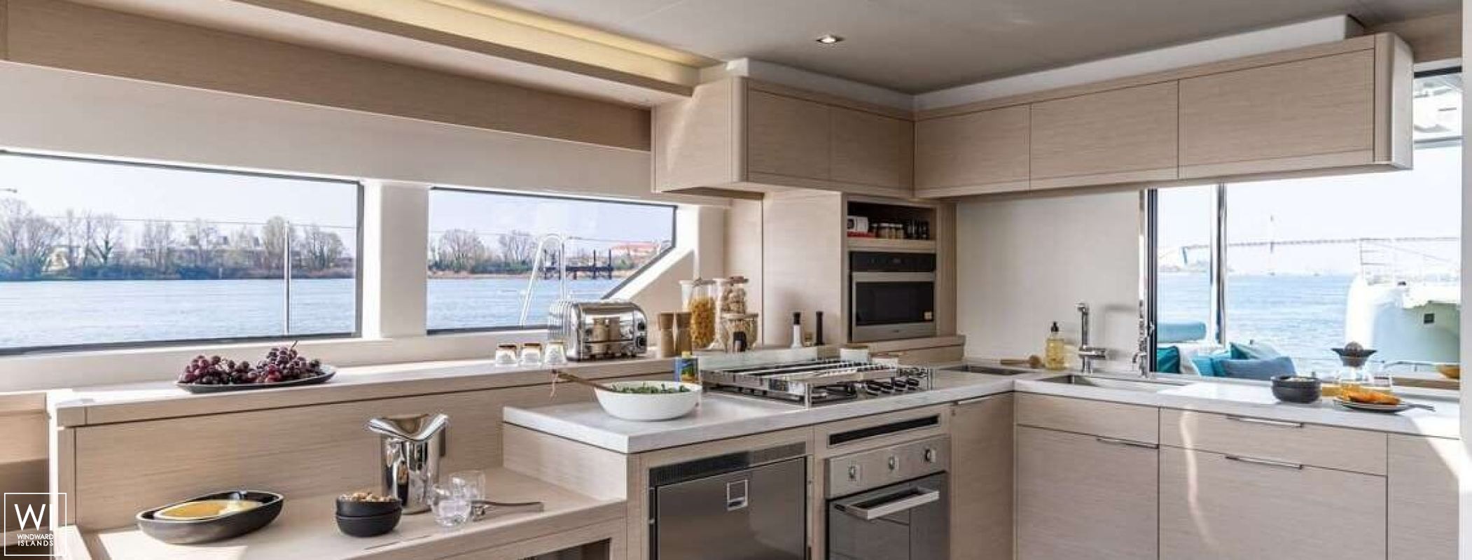 VALIUM 55  Lagoon Catamaran Lagoon 55 Interior 26