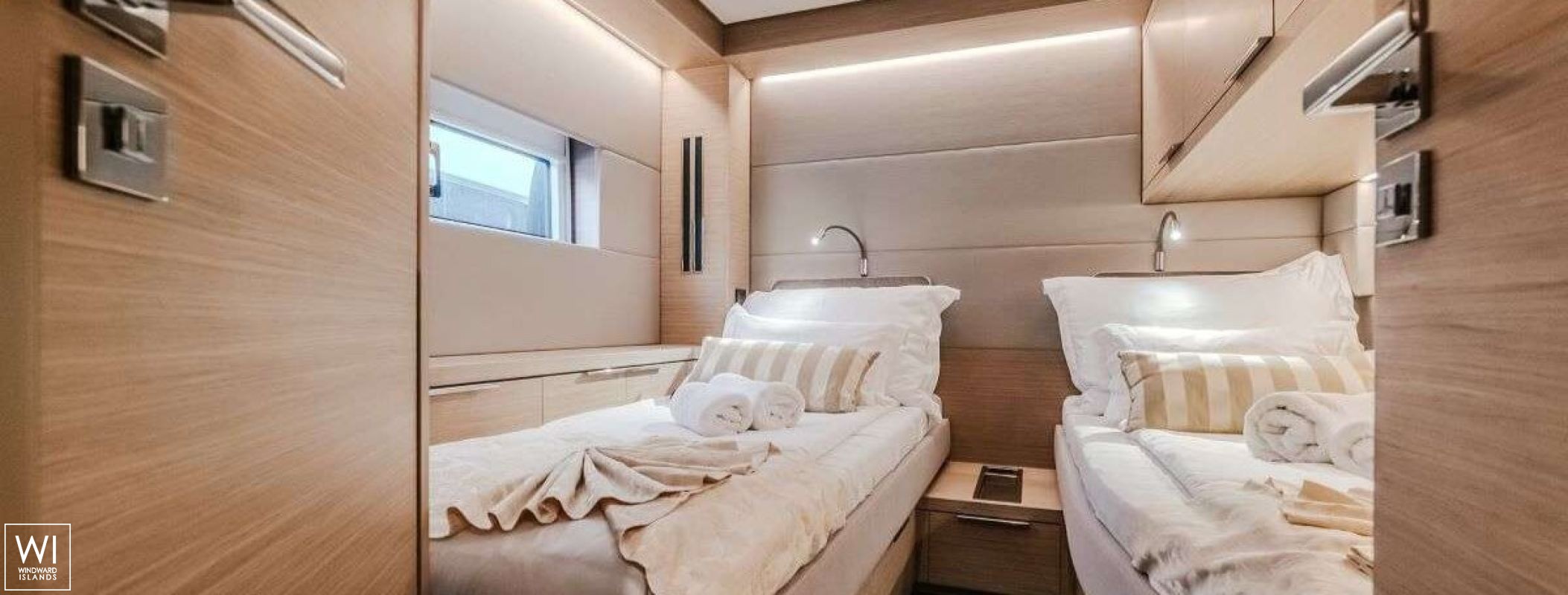 TRI WING  Lagoon Catamaran Lagoon 55 Interior 1