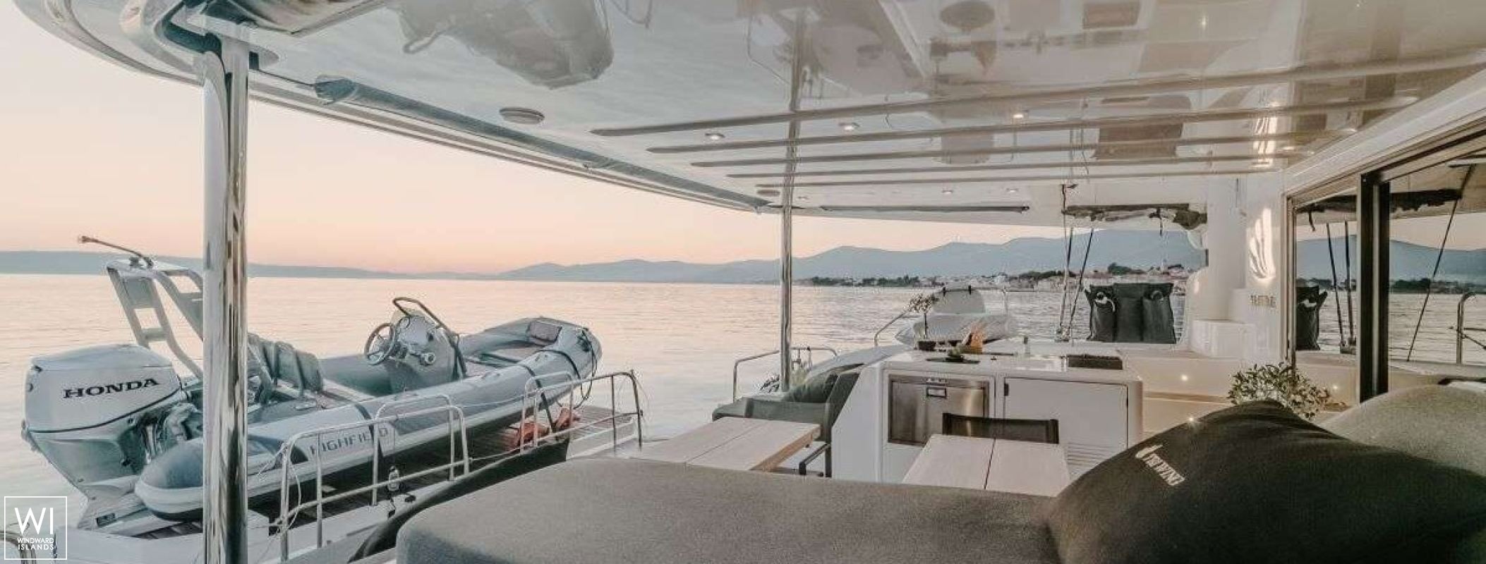 TRI WING  Lagoon Catamaran Lagoon 55 Exterior 1