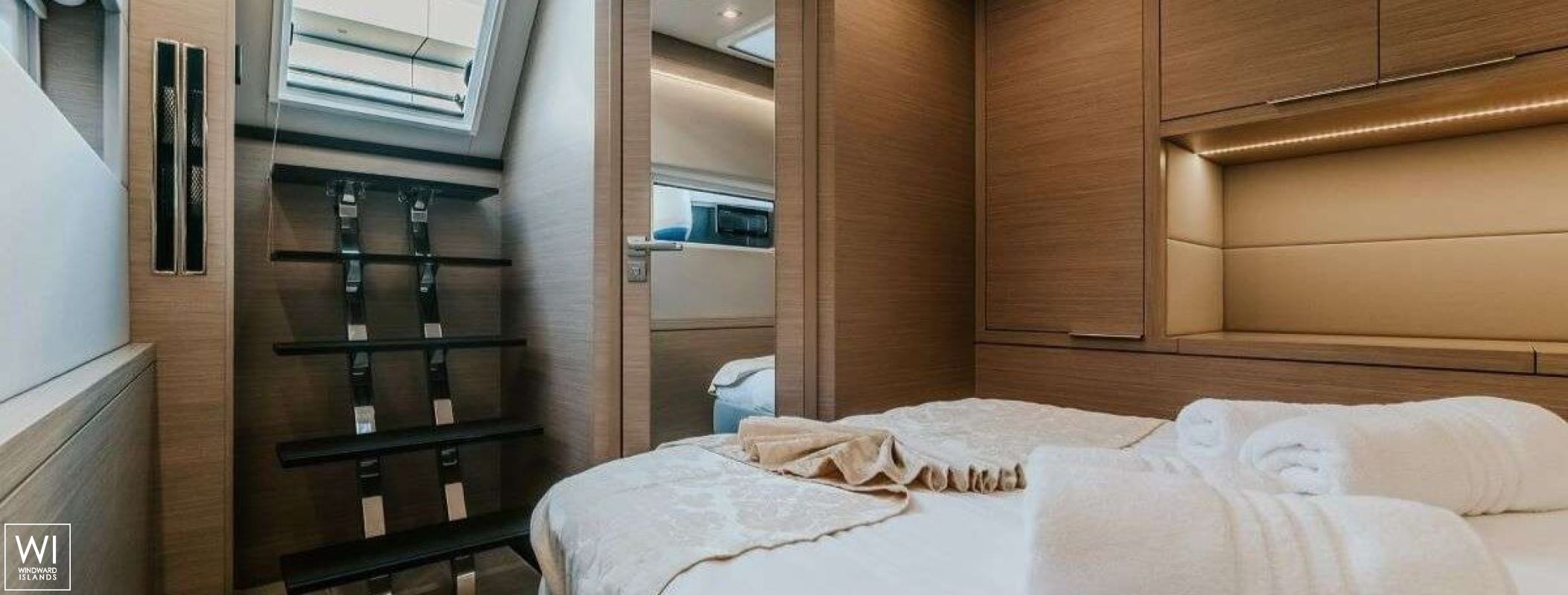 TRI WING  Lagoon Catamaran Lagoon 55 Interior 1