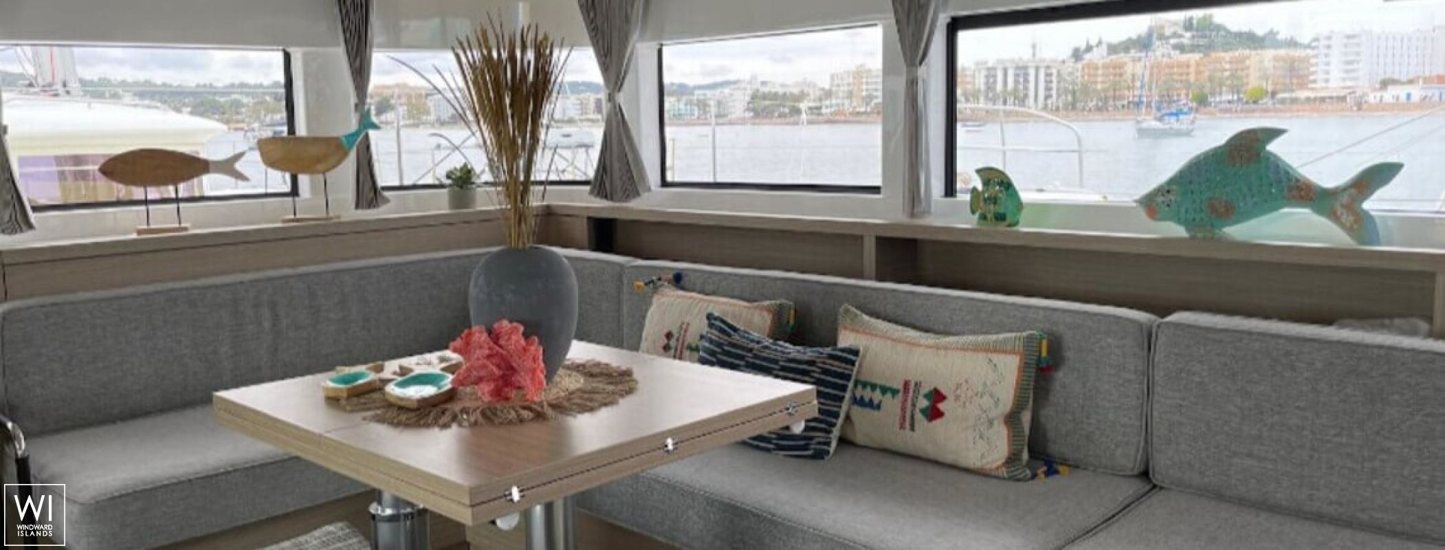 LUZ DEL MAR  Lagoon Catamaran Lagoon 55 Interior 8