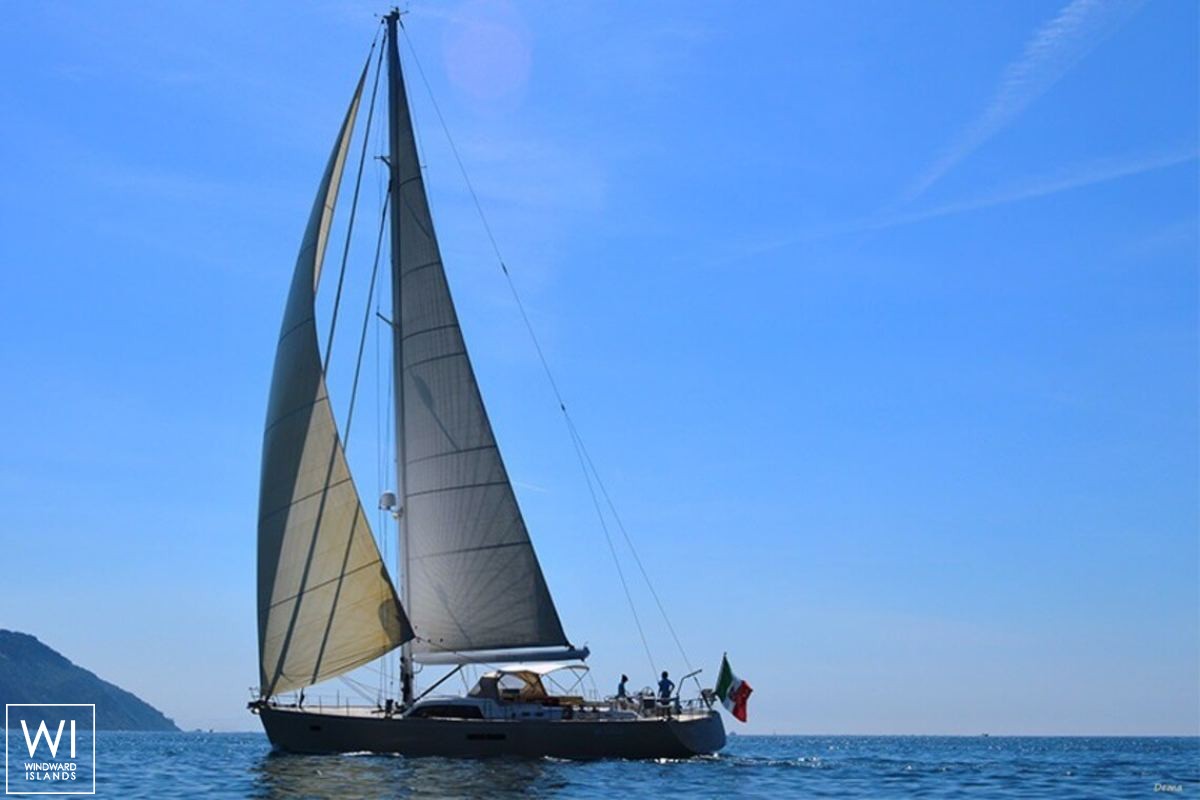 Terra di Mezza III  Solaris Sail 72 Exterior 6