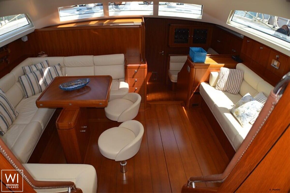 Terra di Mezza III  Solaris Sail 72 Interior 10
