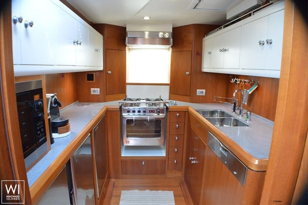 Terra di Mezza III  Solaris Sail 72 Interior 14