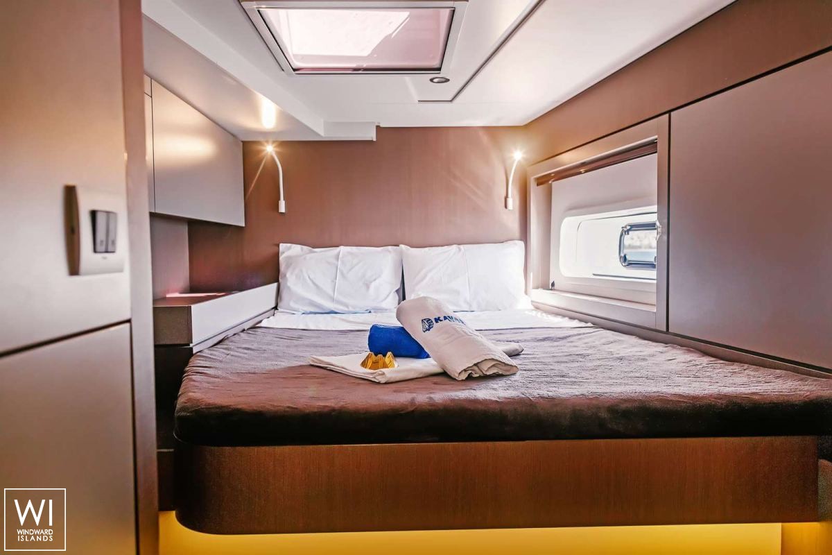 Bali 4.6 Catana Catamaran Interior 11