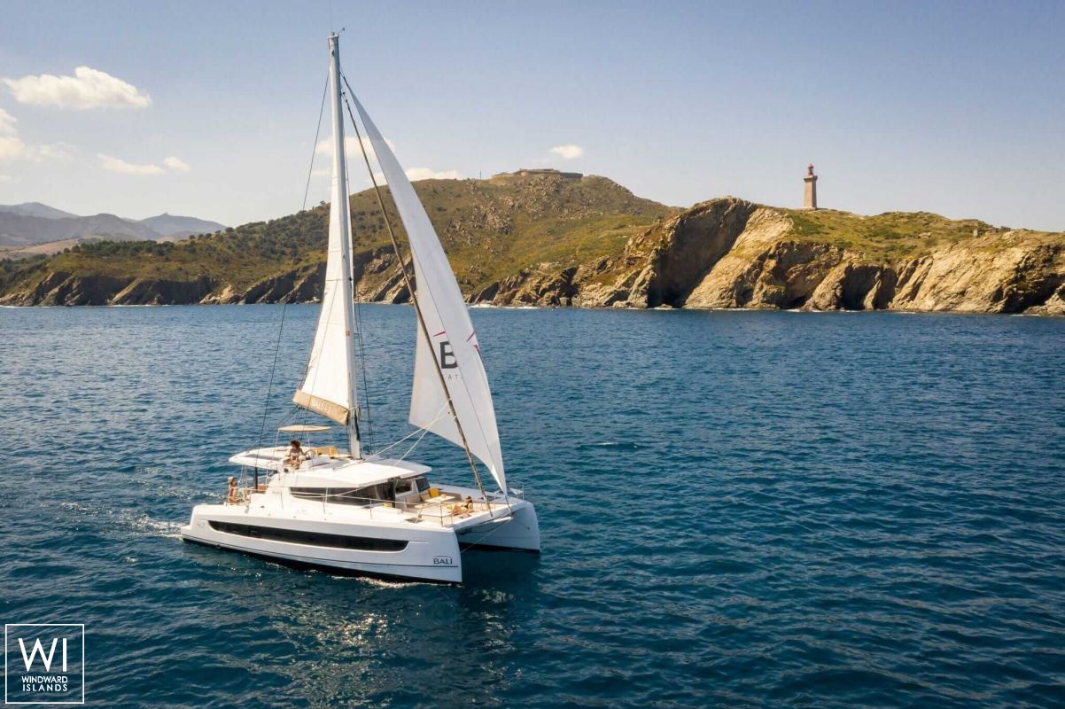 Bali 4.2 Catana Catamaran Exterior 2