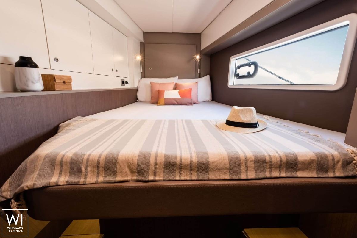 Bali 4.2 Catana Catamaran Interior 7