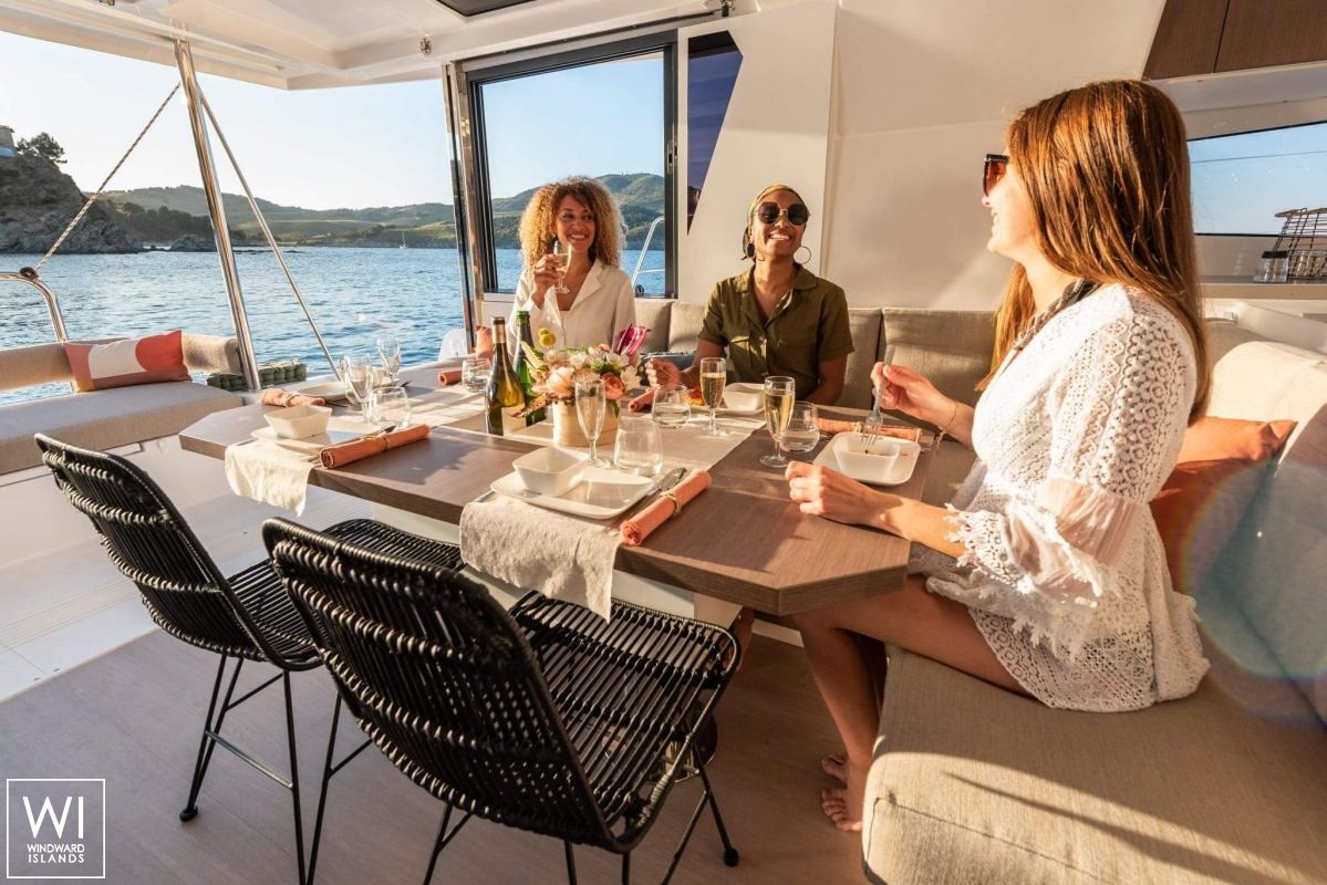 Bali 4.2 Catana Catamaran Interior 8