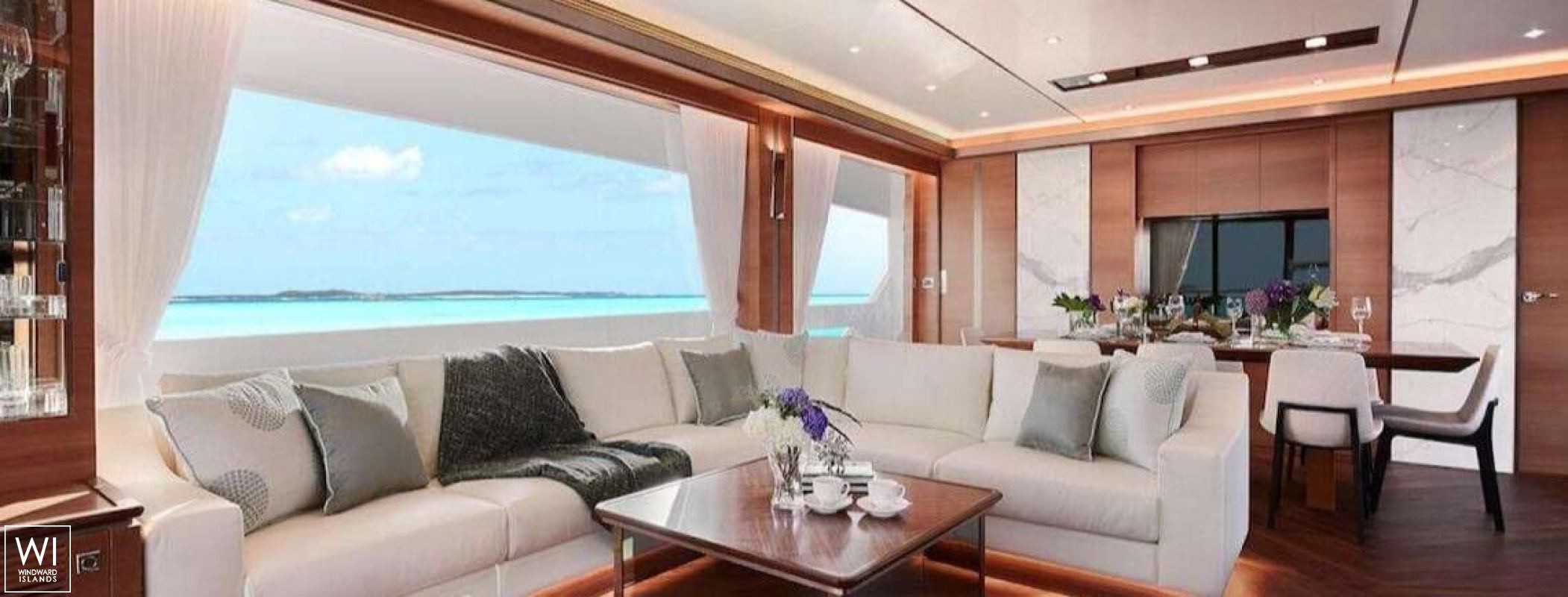 Midnight Moon  Horizon Horizon 85 Interior 1