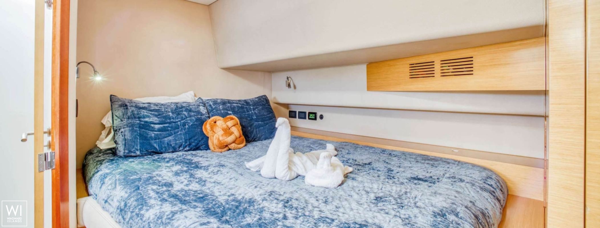 Perpetual Blue  Fountaine Pajot Catamaran 59 Interior 1