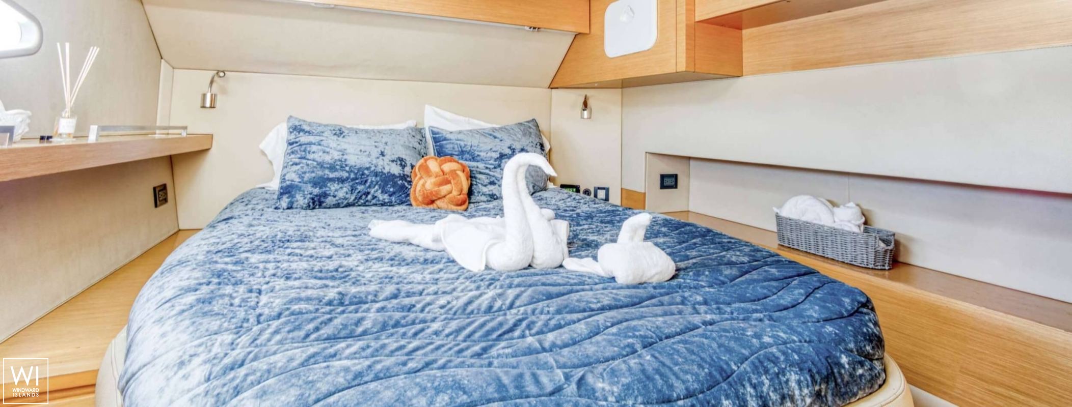 Perpetual Blue  Fountaine Pajot Catamaran 59 Interior 1