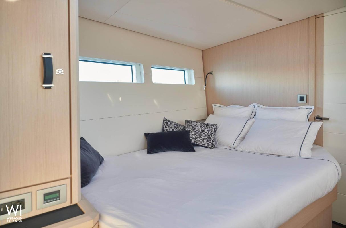 Jeanneau 60 Jeanneau Interior 1