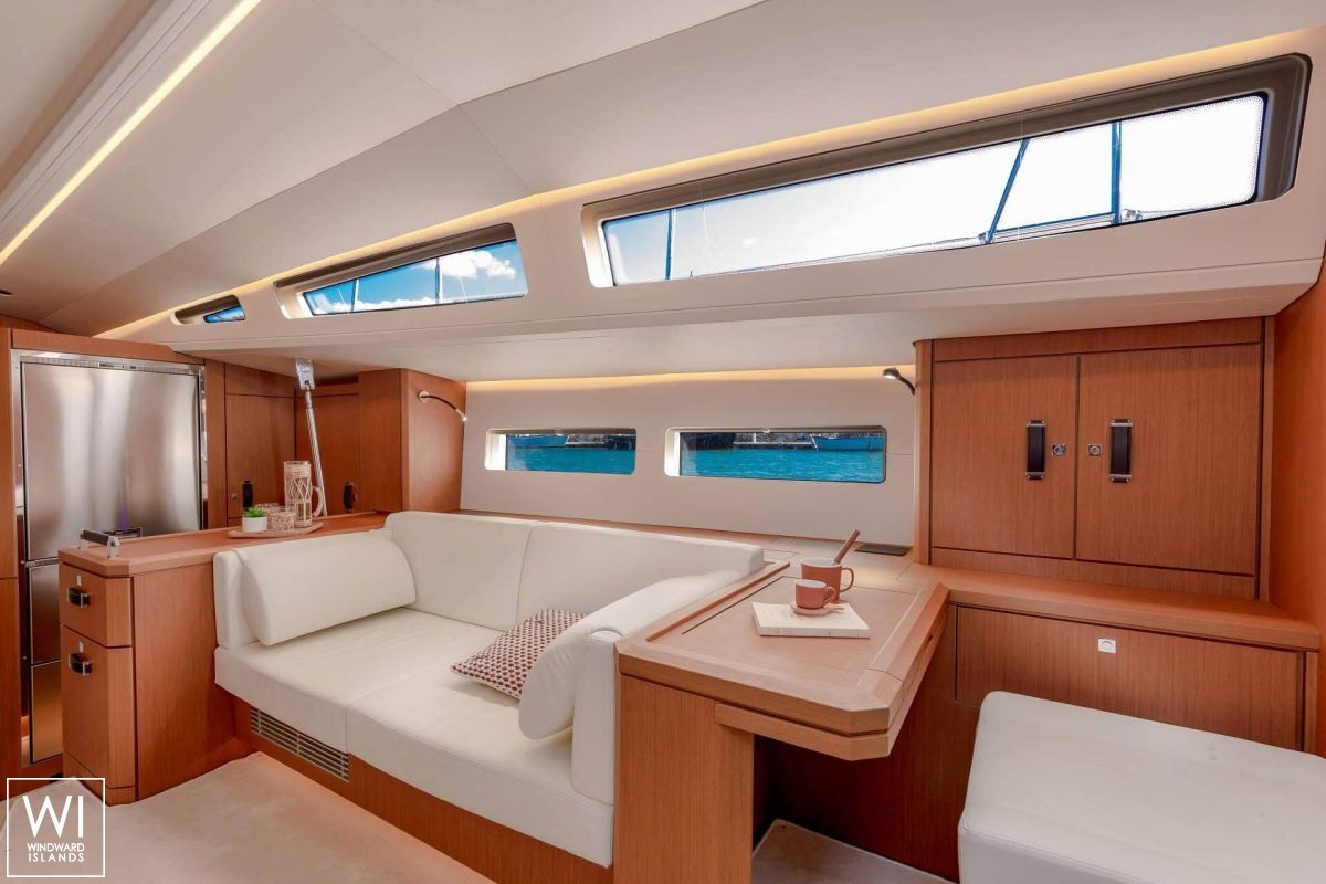 Jeanneau 60 Jeanneau Interior 5
