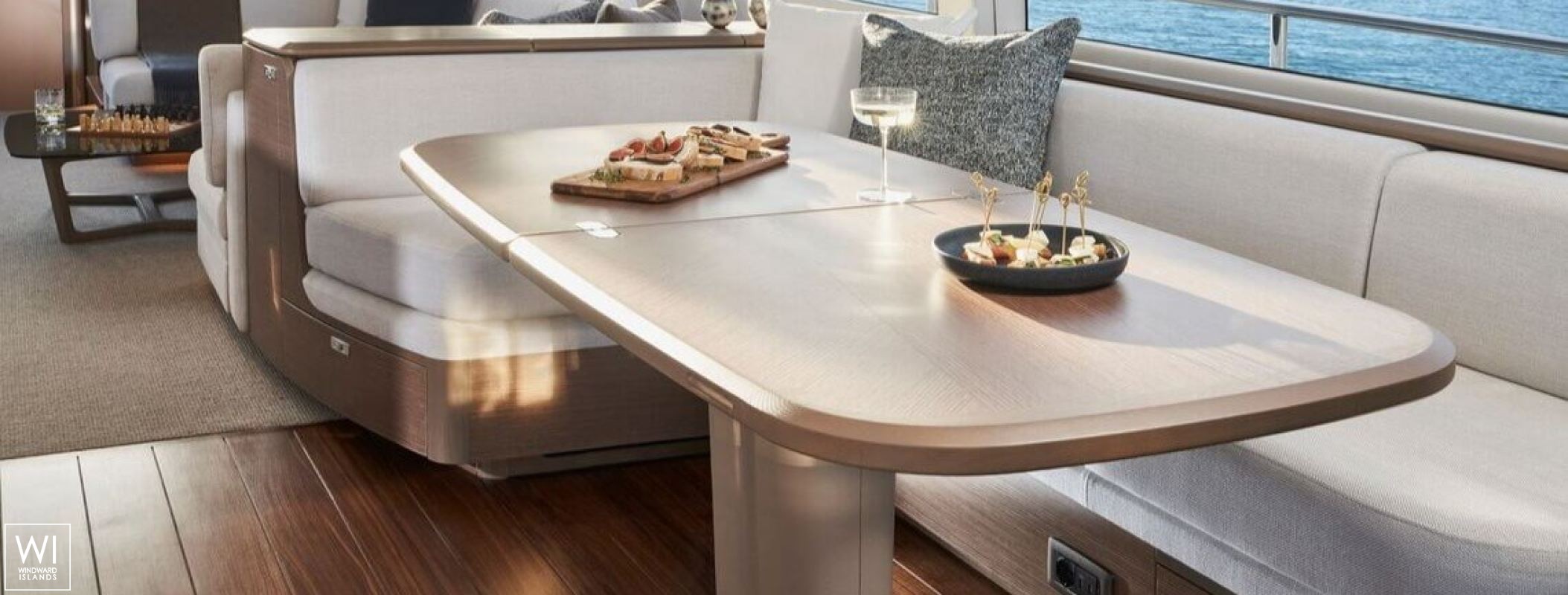 ELIZABETH   Princess Yachts Y 72 Interior 25