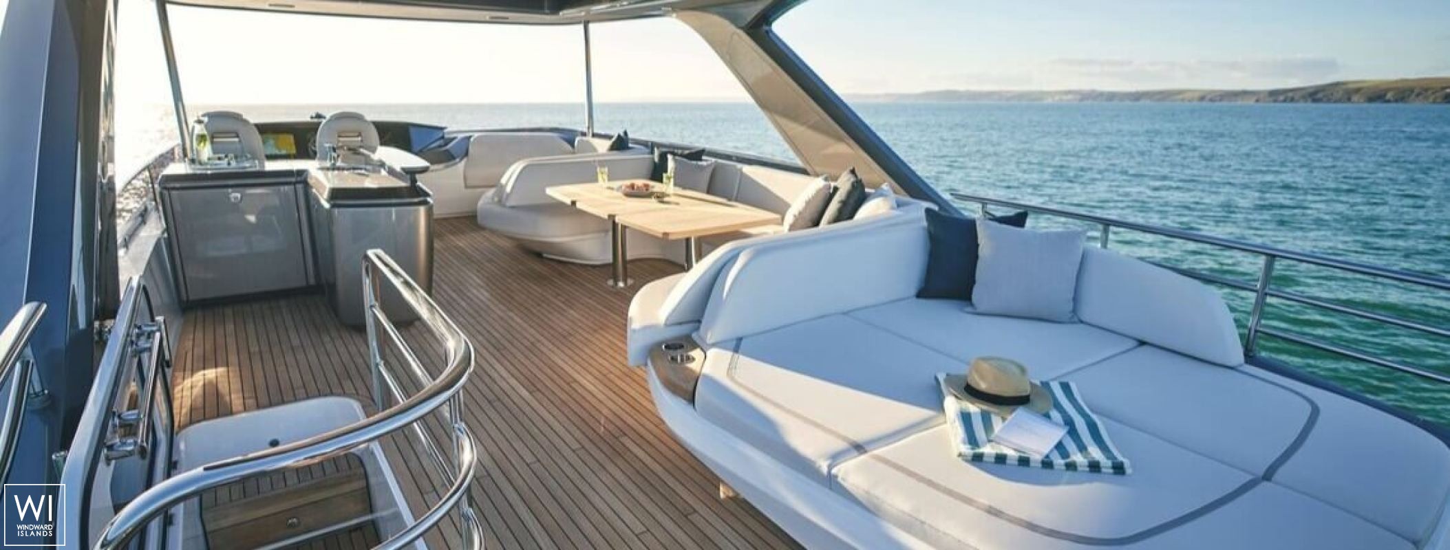 ELIZABETH   Princess Yachts Y 72 Exterior 4