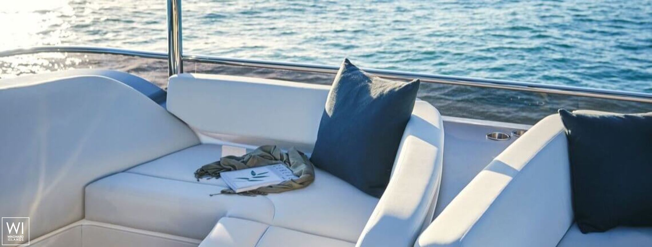 ELIZABETH   Princess Yachts Y 72 Exterior 10