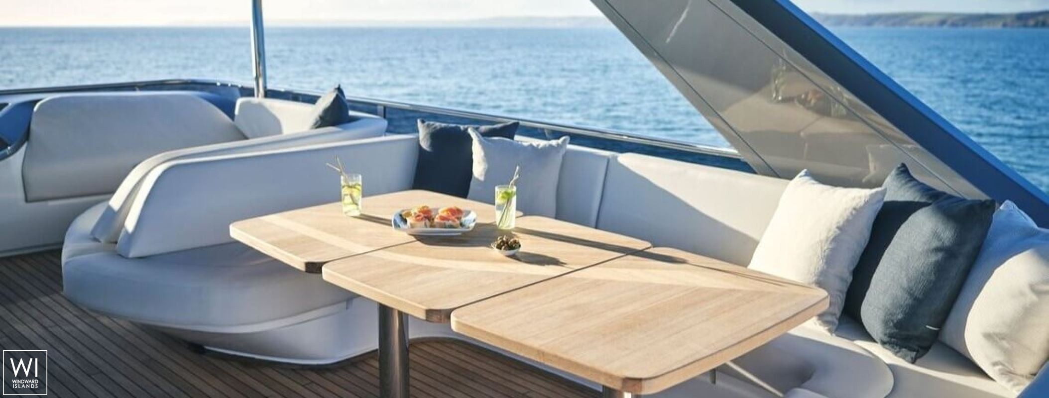 ELIZABETH   Princess Yachts Y 72 Exterior 5