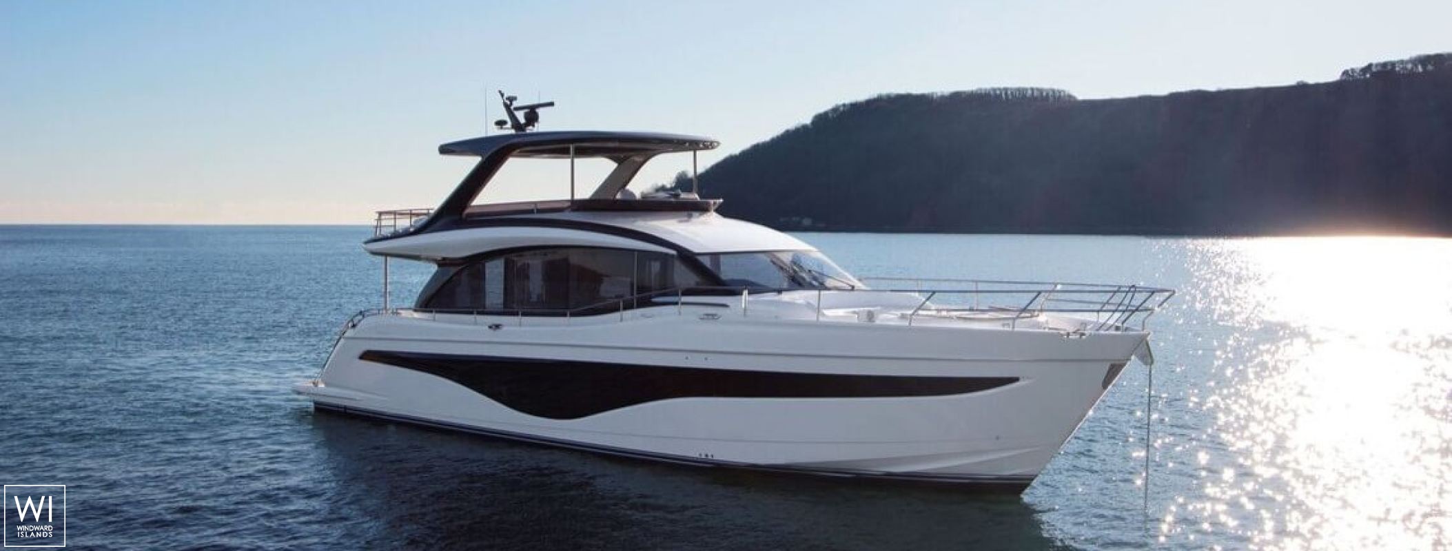 ELIZABETH   Princess Yachts Y 72 Exterior 2
