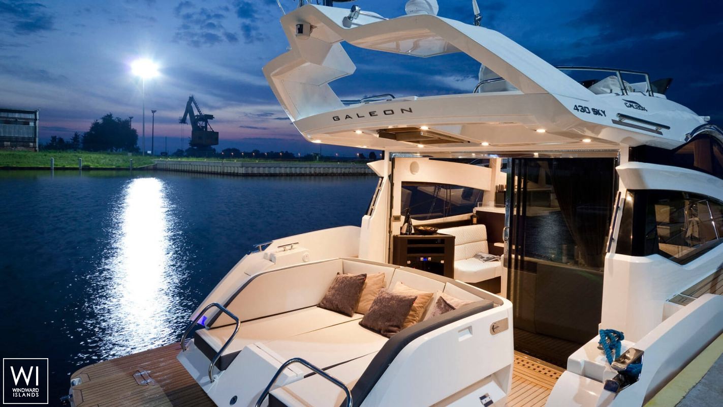 Skydeck  430 Galeon Interior 5