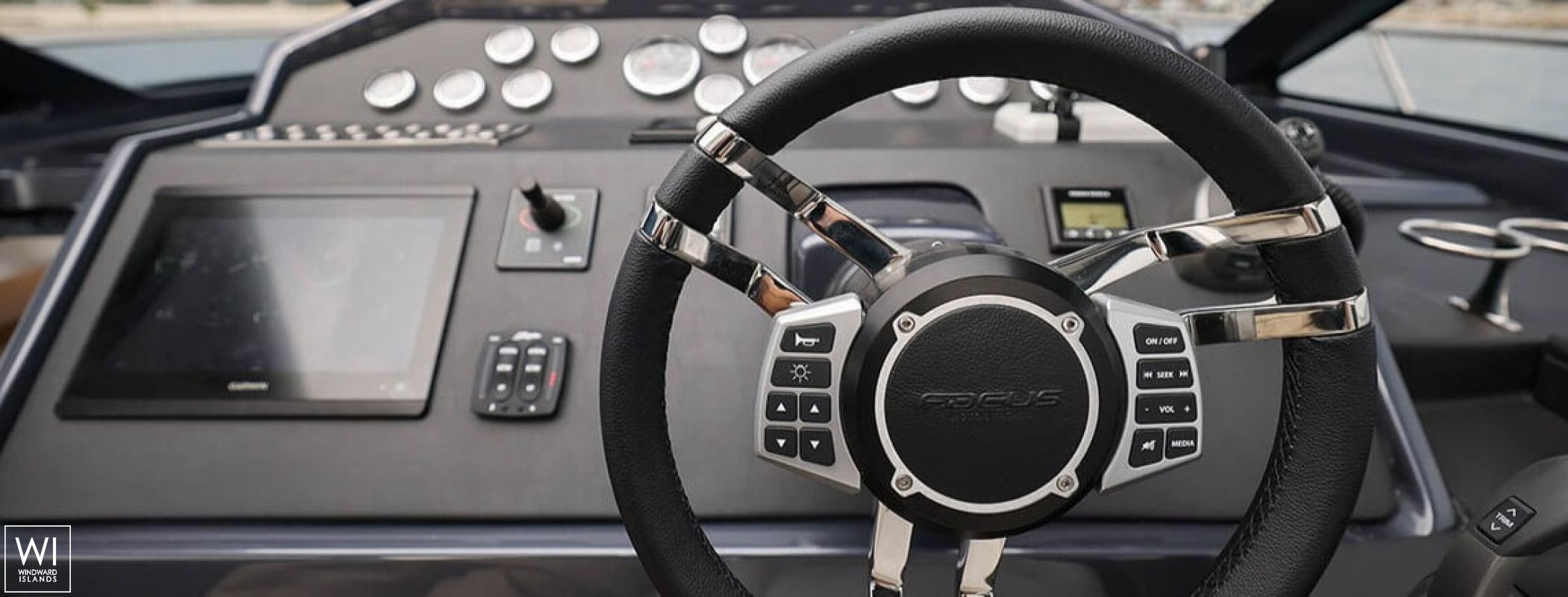 Power 44 Focus Interior 3