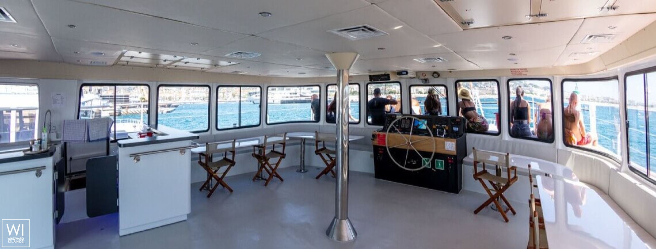 SOLANA II  TMI Catamaran 20m Interior 12