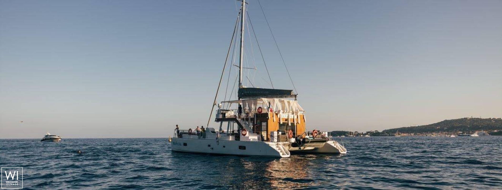 MAÑANA  TMI Catamaran 20m Exterior 8