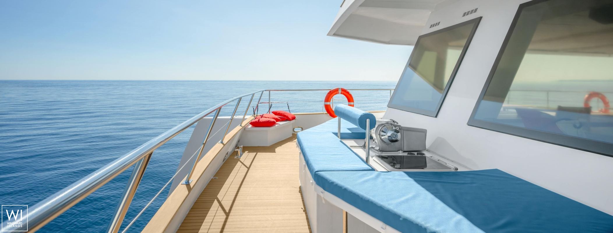 mayba  TMI Catamaran 20m Exterior 8