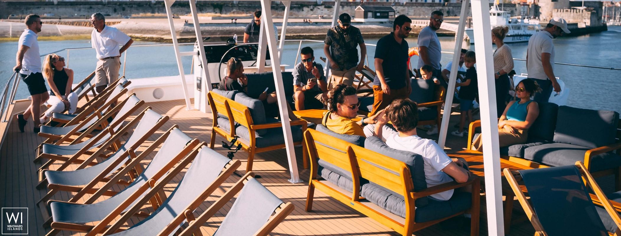 mayba  TMI Catamaran 20m Exterior 16