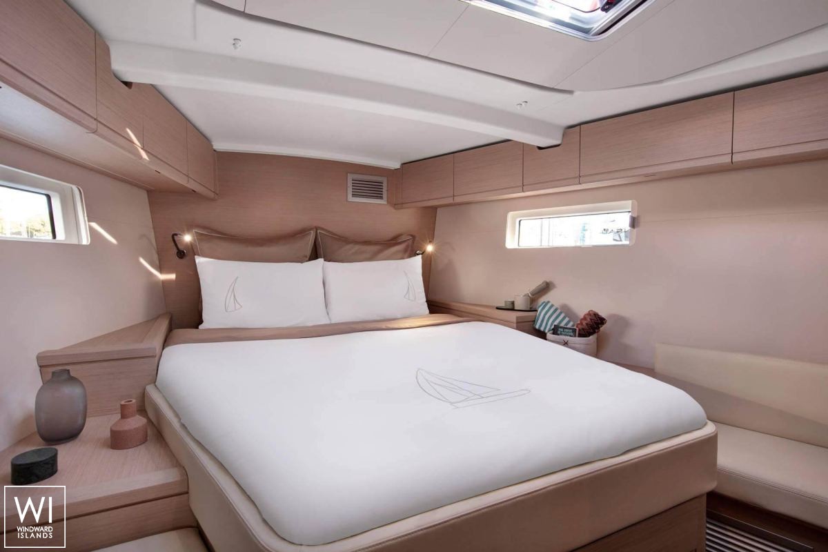 Jeanneau 51 Jeanneau Interior 1