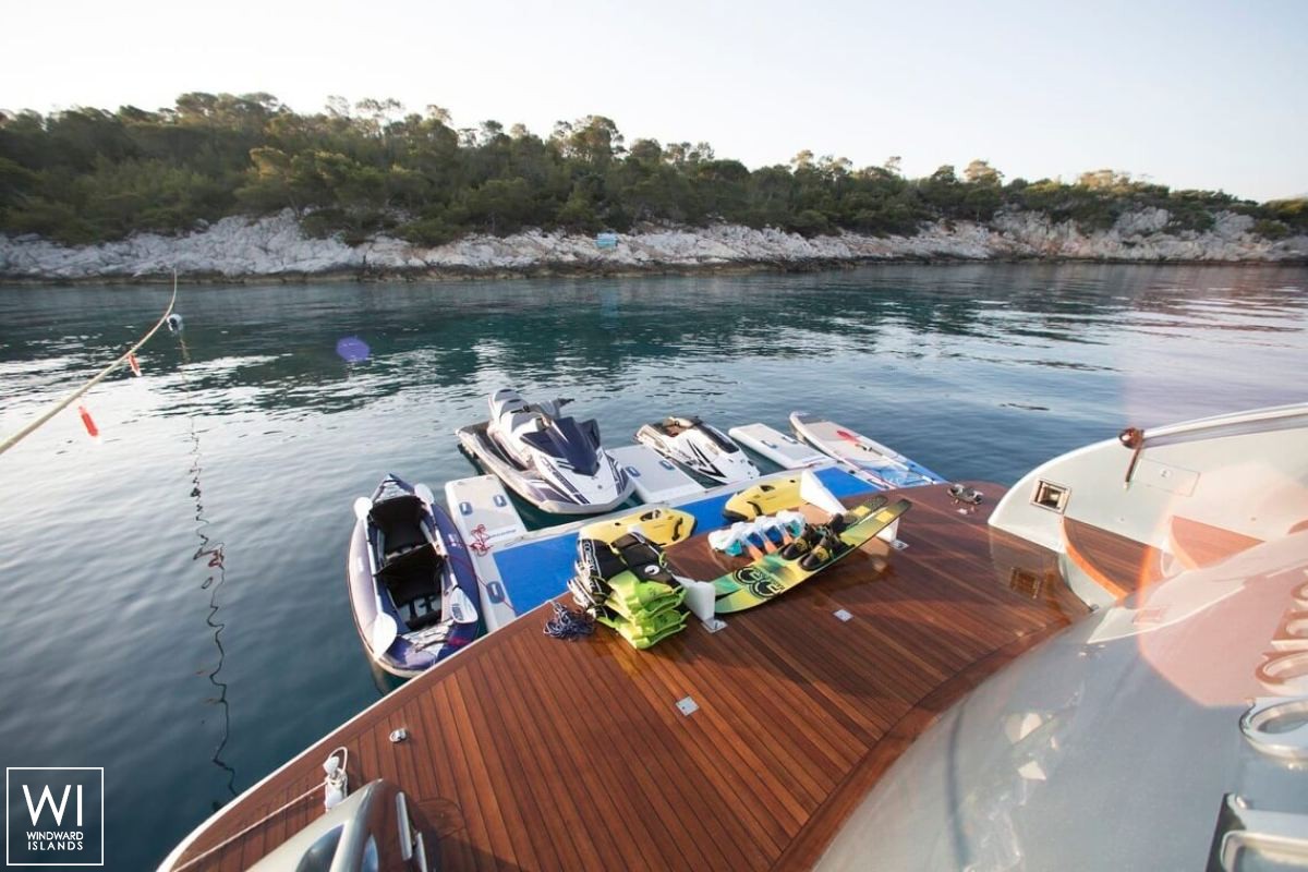 Princess L  Maiora Yacht 33m Exterior 6