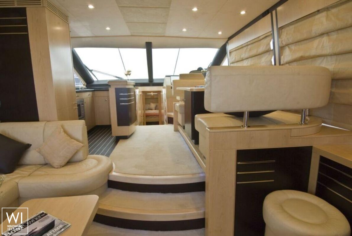 ADAMO  Riviera yachts Riviera 55 Interior 7
