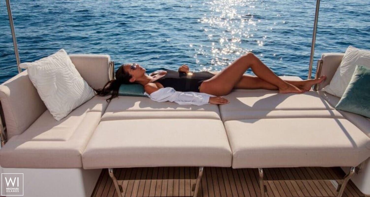 MY 4.S Fountaine Pajot Interior 3