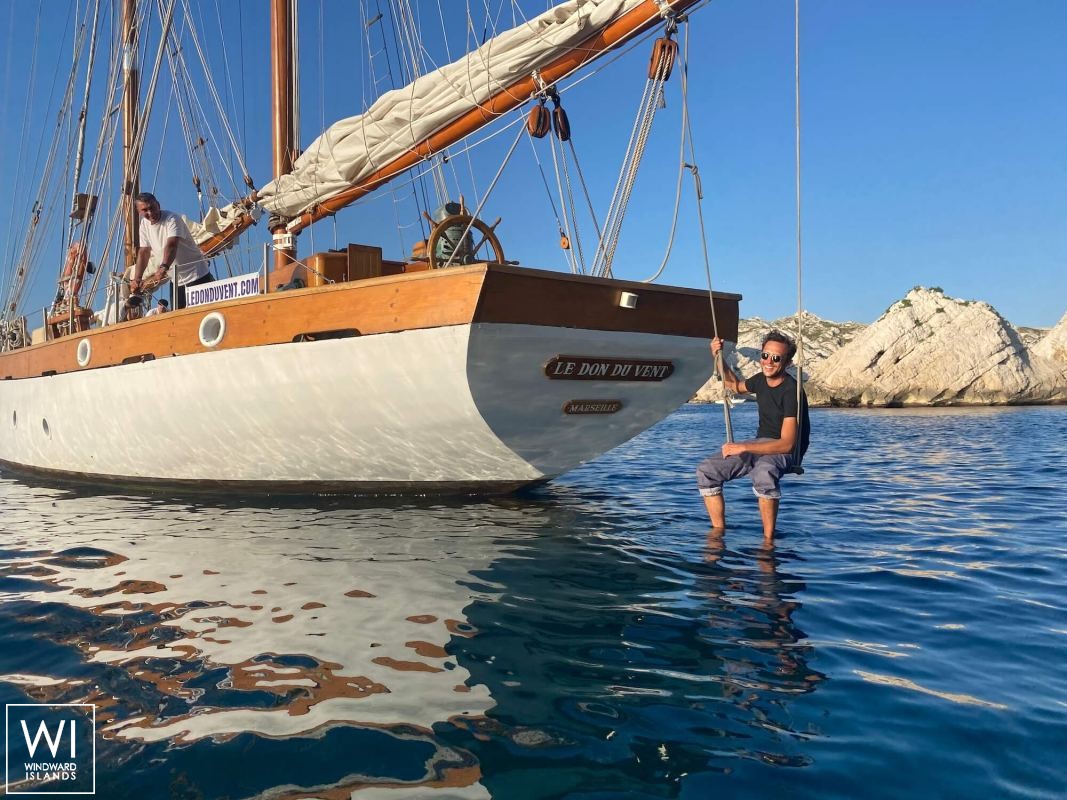 Le don du vent  Burmeistewerf  Ketch Aurique 24m Exterior 4