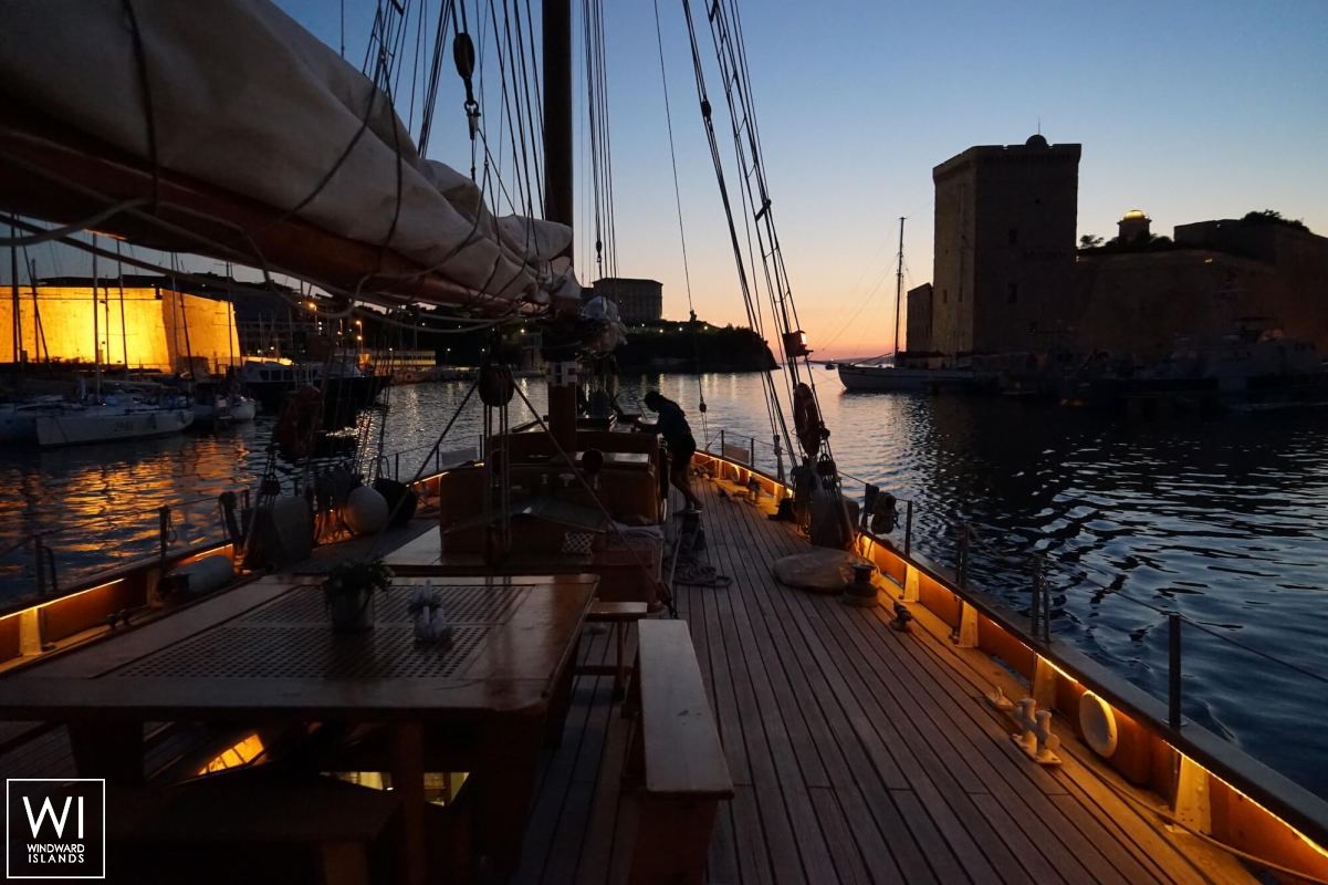 Le don du vent  Burmeistewerf  Ketch Aurique 24m Exterior 7