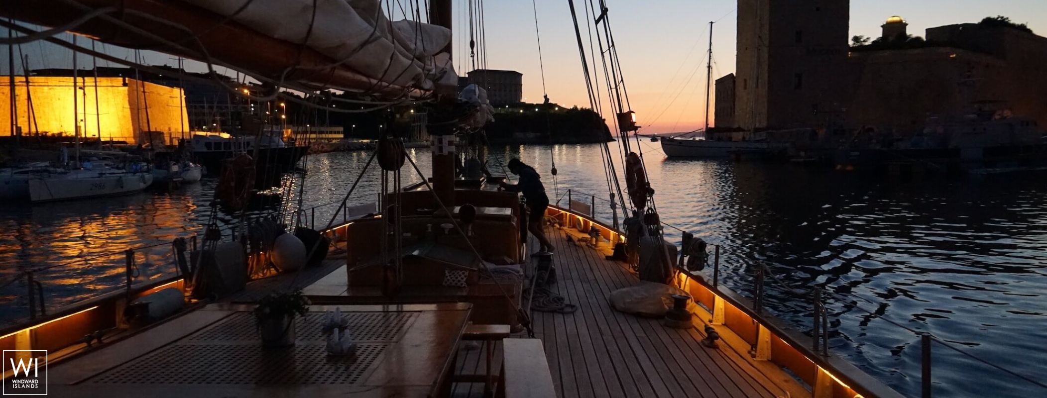 Le don du vent  Burmeistewerf  Ketch Aurique 24m Exterior 9