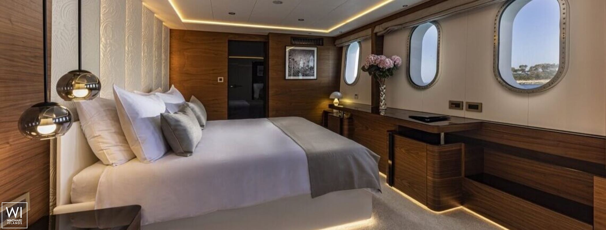 ANTHEA   Radez - Korcula  52m Interior 25