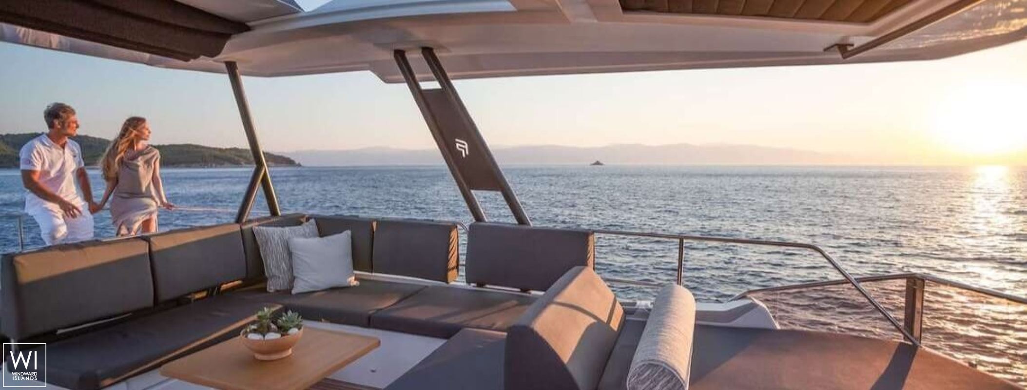 D2  Fountaine Pajot Power 67 Exterior 13