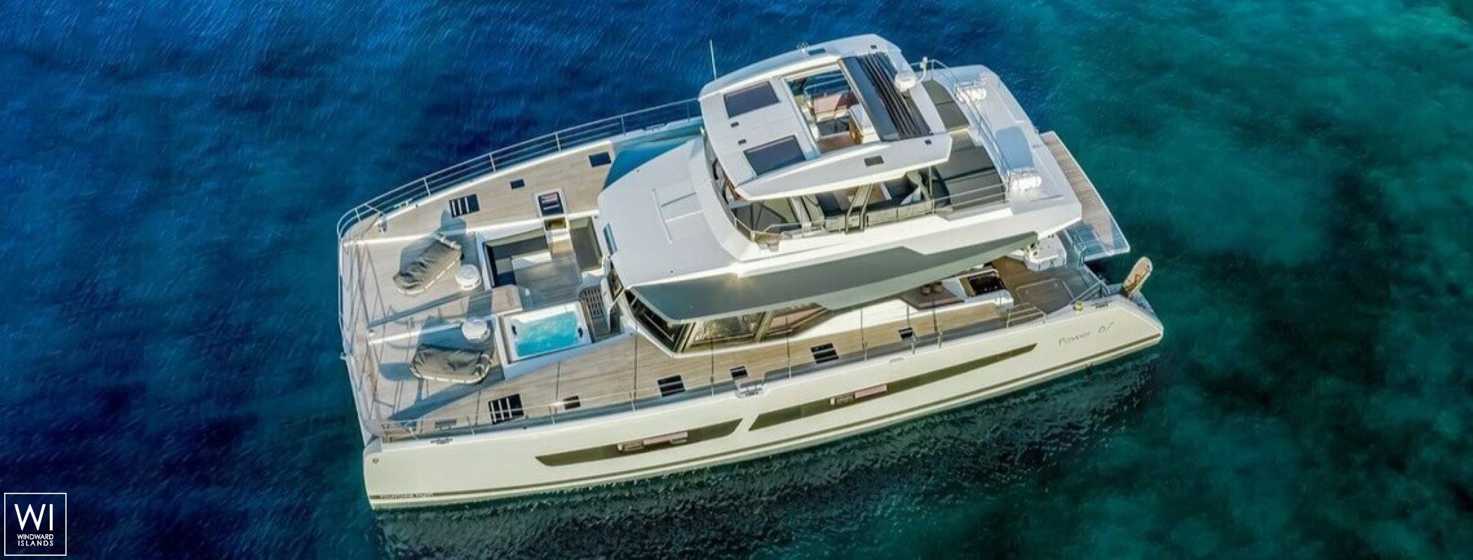 DOMPE  Fountaine Pajot Power 67 Exterior 3