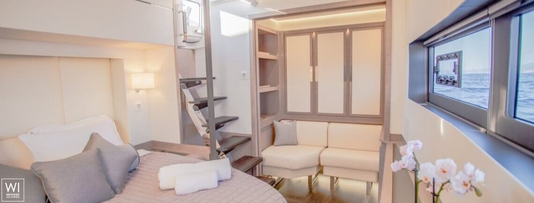 DOMPE  Fountaine Pajot Power 67 Interior 16